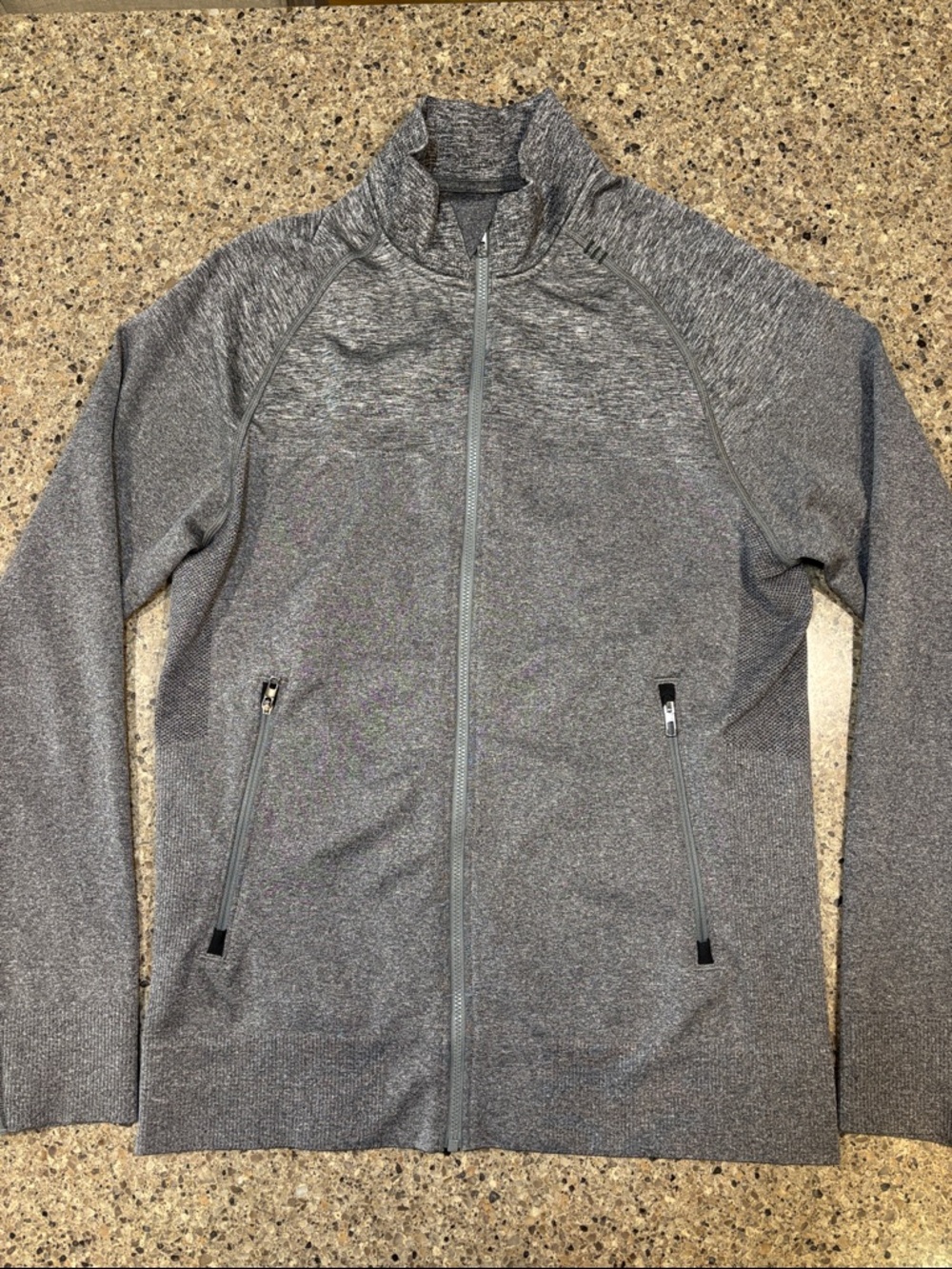 Lululemon Engineered Warmth   Men's Grey Full-Zip Performance Jacket